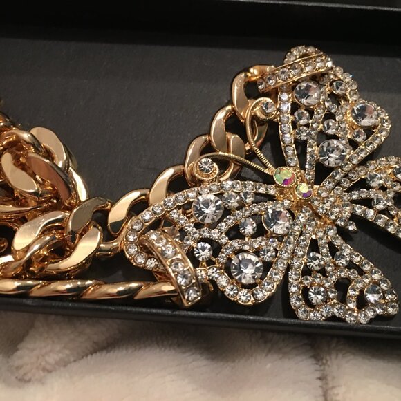Butterfly Necklace Heavy Rope Chain = Goldtone NEW  Dr 6 In  Black Box - Picture 11 of 12